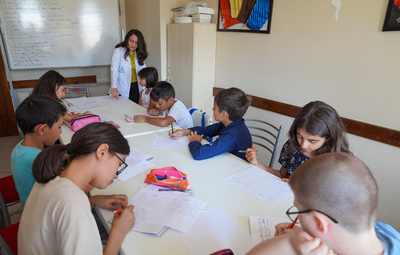 ÇOCUKLAR YAZ TATİLLERİNİ TEPEBAŞI'NDA DEĞERLENDİRİYOR